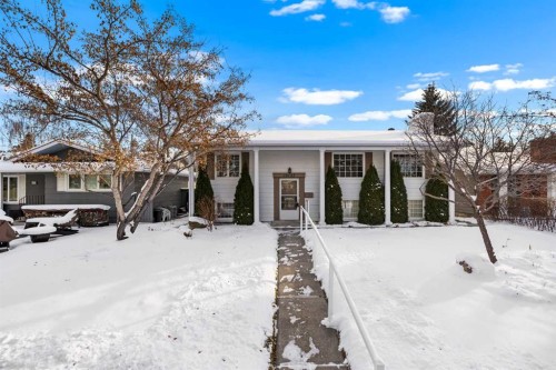 10727 Mapleglen Crescent Se, Calgary, AB - Outdoor With Facade