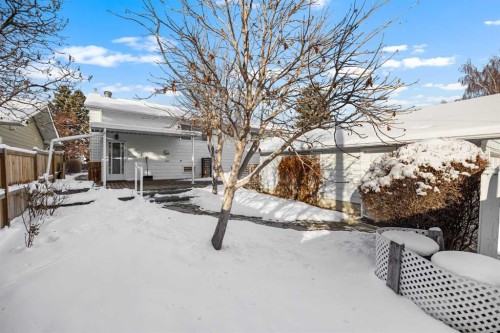 10727 Mapleglen Crescent Se, Calgary, AB - Outdoor