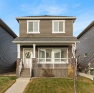 837 West Lakeview Drive  Chestermere, AB T1X 1Z5