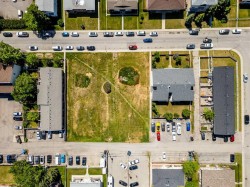 4320 75 Street NW Calgary, AB T3K 2P7