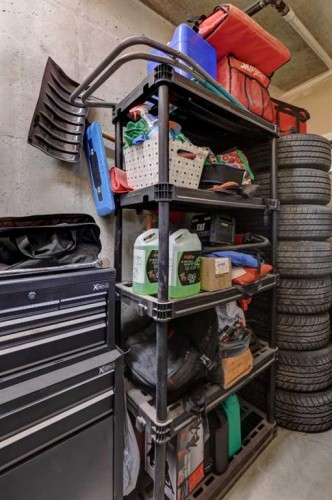 402-120 Country Village Circle Ne, Calgary, AB - Indoor