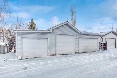 124 Deercrest Close Se, Calgary, AB - Outdoor With Exterior