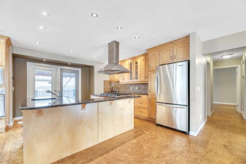 124 Deercrest Close Se, Calgary, AB - Indoor Photo Showing Kitchen With Upgraded Kitchen