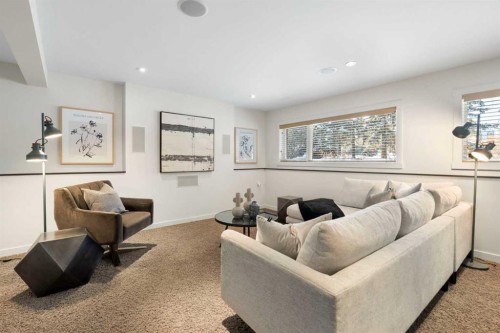 211 Coach Side Road Sw, Calgary, AB - Indoor