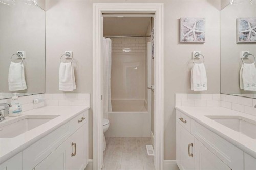 147 Legacy Mount Se, Calgary, AB - Indoor Photo Showing Bathroom