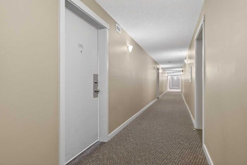 310-18122 77 Street Nw, Edmonton, AB - Indoor Photo Showing Other Room