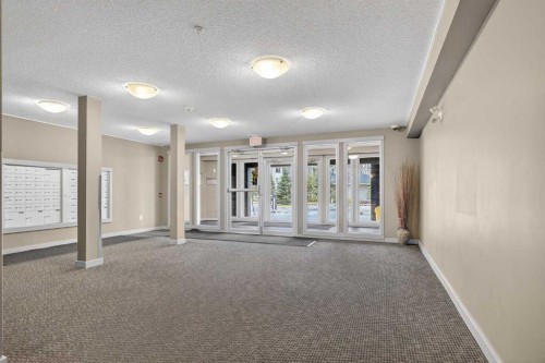 310-18122 77 Street Nw, Edmonton, AB - Indoor Photo Showing Other Room