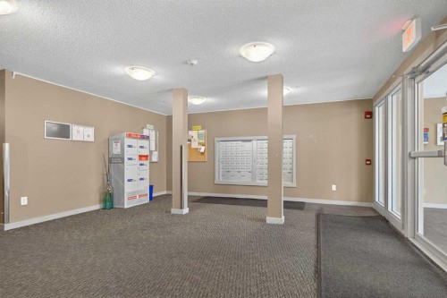 310-18122 77 Street Nw, Edmonton, AB - Indoor Photo Showing Other Room