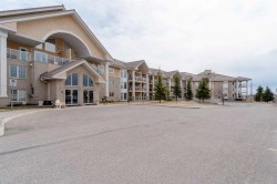 211-728 Country Hills Road NW Calgary, AB T3K 5K8