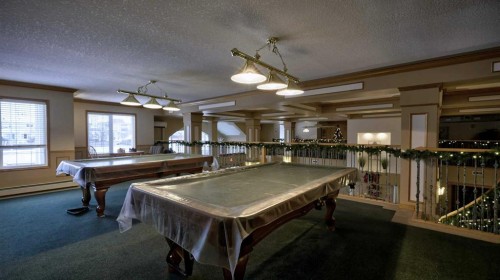 211-728 Country Hills Road Nw, Calgary, AB - Indoor Photo Showing Other Room