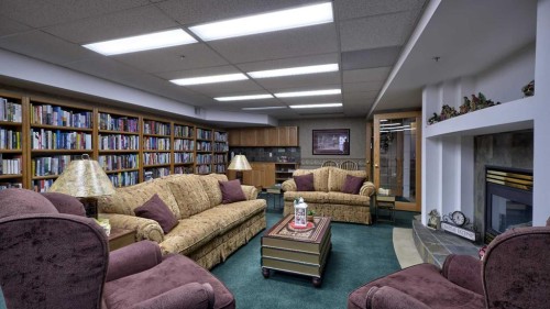 211-728 Country Hills Road Nw, Calgary, AB - Indoor With Fireplace