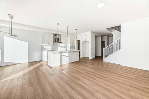 32 Southborough Common, Cochrane, AB - Other