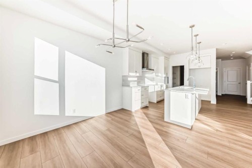 32 Southborough Common, Cochrane, AB - Indoor Photo Showing Kitchen