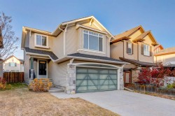 120 New Brighton Lane SE Calgary, AB T2Z 0E2