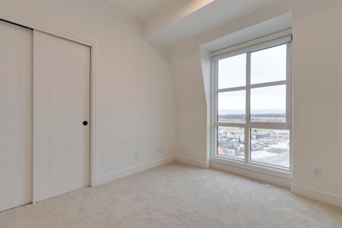 701-4270 Norford Avenue Nw, Calgary, AB - Indoor Photo Showing Other Room