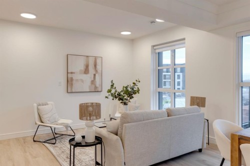 701-4270 Norford Avenue Nw, Calgary, AB - Indoor