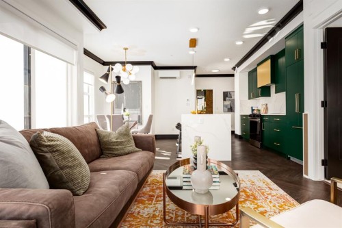 2112-4270 Norford Avenue Nw, Calgary, AB - Indoor Photo Showing Living Room