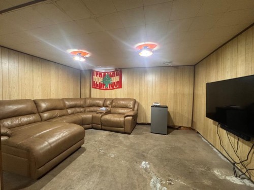 2521 35 Street Se, Calgary, AB - Indoor Photo Showing Basement