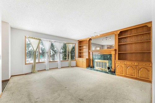 1852 Lynnover Road Se, Calgary, AB - Indoor Photo Showing Other Room