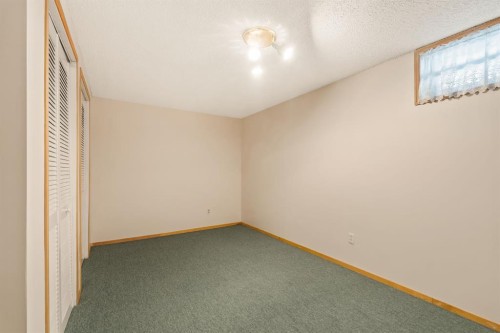 716 Coach Bluff Crescent Sw, Calgary, AB - Indoor Photo Showing Other Room