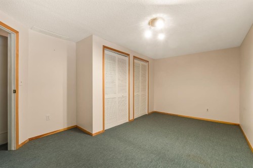 716 Coach Bluff Crescent Sw, Calgary, AB - Indoor Photo Showing Other Room