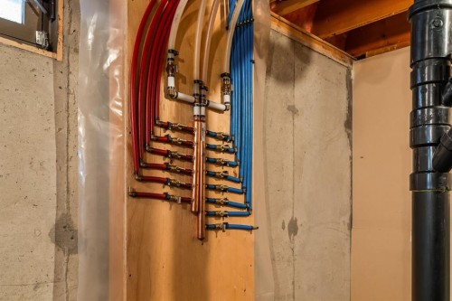 716 Coach Bluff Crescent Sw, Calgary, AB - Indoor