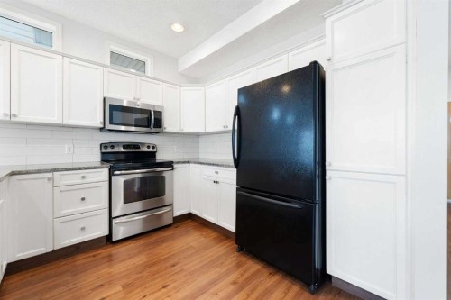 283 Prestwick Landing Se, Calgary, AB - Indoor Photo Showing Kitchen With Stainless Steel Kitchen