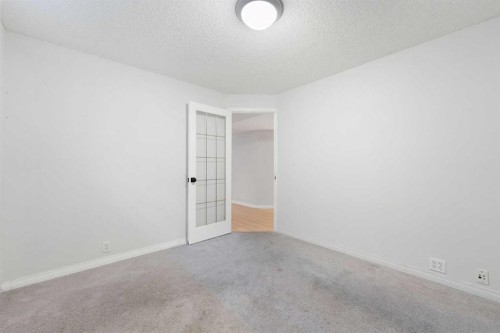 283 Prestwick Landing Se, Calgary, AB - Indoor Photo Showing Other Room