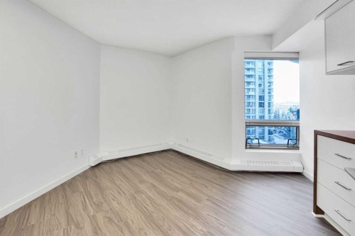 705-1088 6 Avenue Sw, Calgary, AB - Indoor Photo Showing Other Room