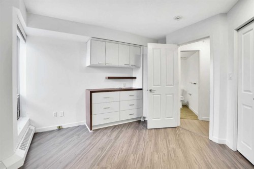705-1088 6 Avenue Sw, Calgary, AB - Indoor