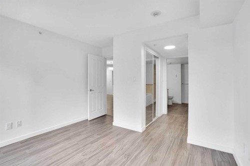 705-1088 6 Avenue Sw, Calgary, AB - Indoor Photo Showing Other Room