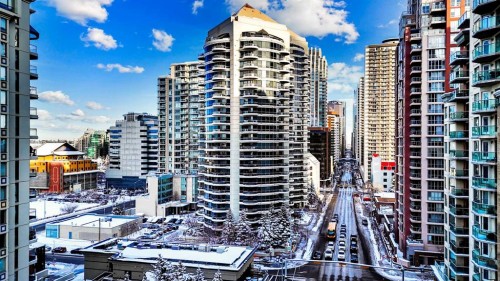 705-1088 6 Avenue Sw, Calgary, AB -  With Storage