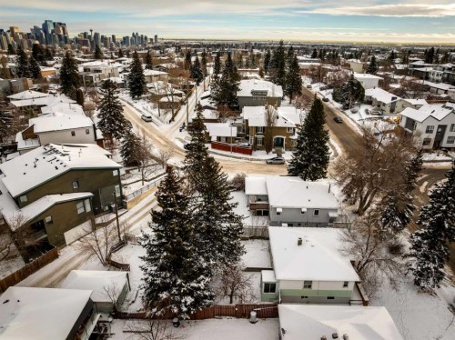 2208 26 Avenue Sw, Calgary, AB - Outdoor With View