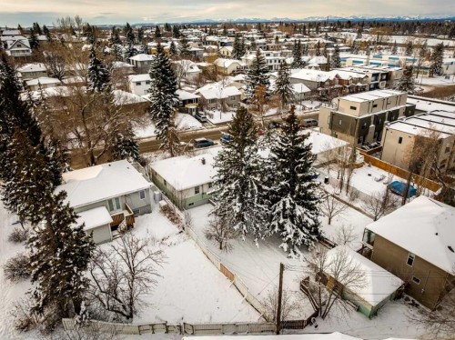 2208 26 Avenue Sw, Calgary, AB - Outdoor