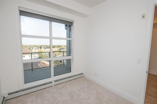 2107-4270 Norford Avenue Nw, Calgary, AB - Indoor Photo Showing Other Room