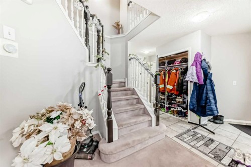 270 Covewood Circle Ne, Calgary, AB - Indoor Photo Showing Other Room
