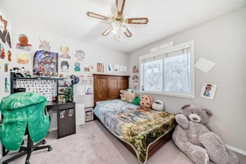 270 Covewood Circle Ne, Calgary, AB - Indoor Photo Showing Bedroom