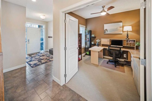 74 Sherwood Point Nw, Calgary, AB - Indoor