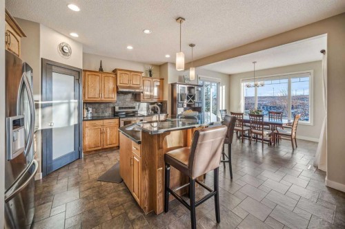 74 Sherwood Point Nw, Calgary, AB - Indoor Photo Showing Kitchen