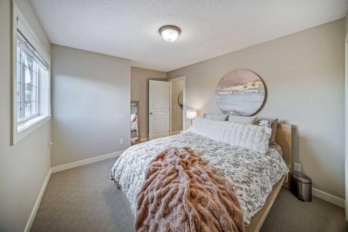 74 Sherwood Point Nw, Calgary, AB - Indoor Photo Showing Bedroom