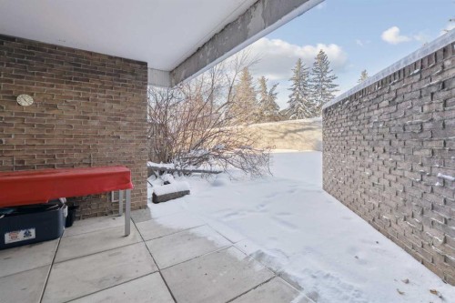 1107-201 Brae Glen Sw, Calgary, AB - Outdoor