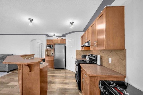 105 Covemeadow Bay Ne, Calgary, AB - Indoor Photo Showing Kitchen