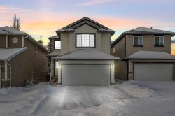 105 Covemeadow Bay NE Calgary, AB T3K 6E9
