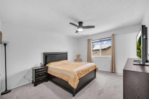 105 Covemeadow Bay Ne, Calgary, AB - Indoor Photo Showing Bedroom