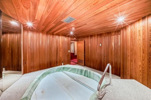 5632 21 Street Sw, Calgary, AB - Indoor