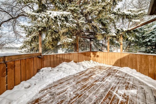 5632 21 Street Sw, Calgary, AB - Outdoor