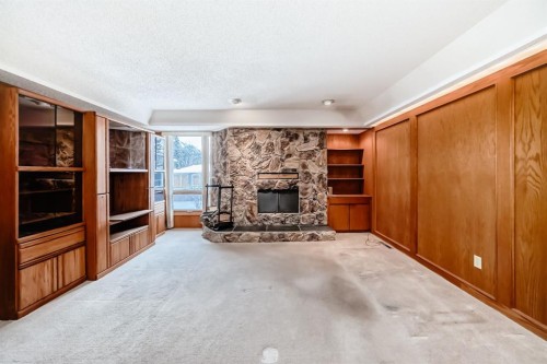5632 21 Street Sw, Calgary, AB - Indoor With Fireplace