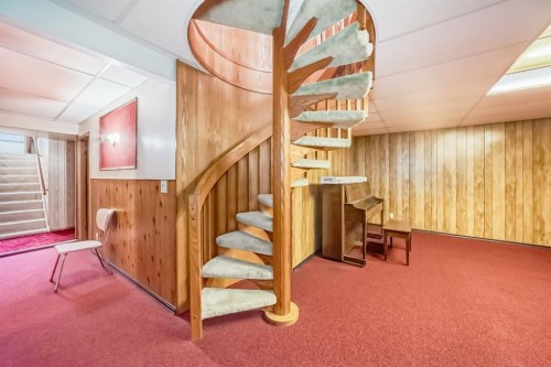 5632 21 Street Sw, Calgary, AB - Indoor Photo Showing Other Room