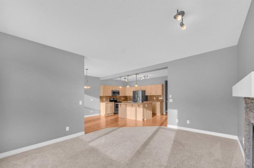 402 Hillcrest Circle Sw, Airdrie, AB - Indoor