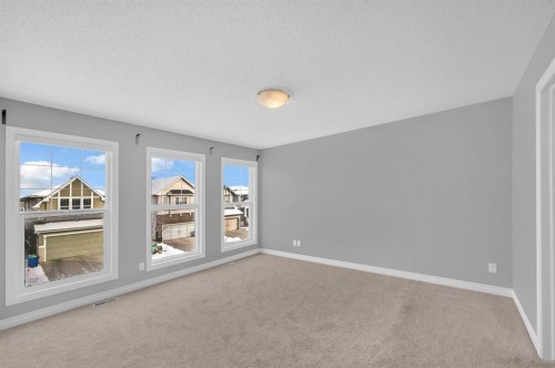 402 Hillcrest Circle Sw, Airdrie, AB - Indoor Photo Showing Other Room